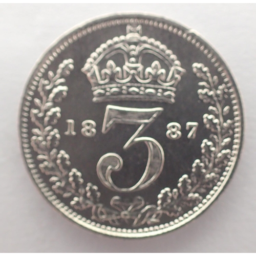 3046 - 1887 silver threepence of Queen Victoria. P&P Group 1 (£14+VAT for the first lot and £1+VAT for subs... 