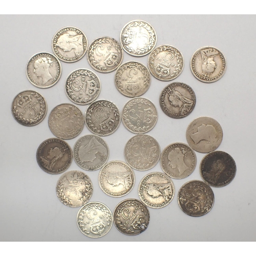 3061 - Twenty five silver threepences of Queen Victoria, dates 1883-1900, mixed grades. P&P Group 1 (£14+VA... 