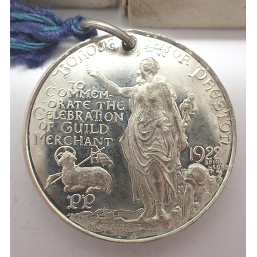 3068 - 1902 Preston Guild Merchants medal in original box. P&P Group 1 (£14+VAT for the first lot and £1+VA... 