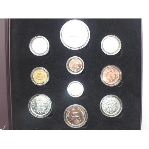 3085 - 1953 Elizabeth II coin and stamp set, 91/499. P&P Group 1 (£14+VAT for the first lot and £1+VAT for ... 