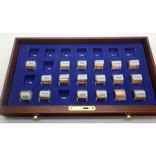 3086 - Danbury Mint collectors chest of 2006 quarters, part complete, having 41/50 state quarters and 41/50... 