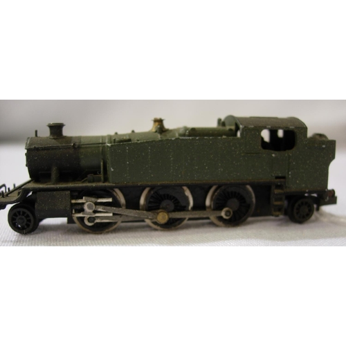 2109 - N gauge Farish Prairie tank, Green. Good - fair condition, unboxed. P&P Group 1 (£14+VAT for the fir... 