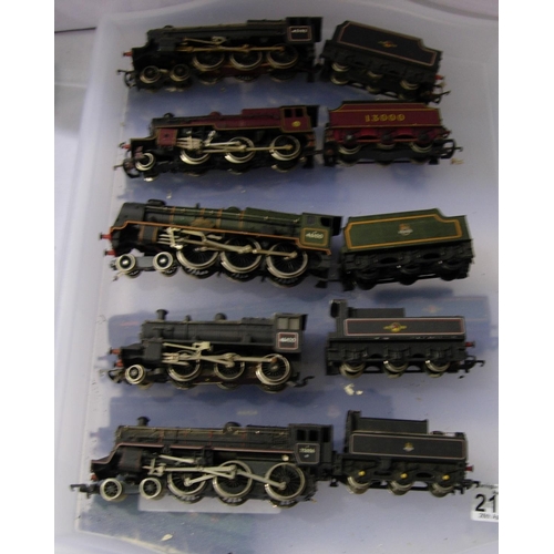 2122 - Five OO scale locomotives including Royal Scot, Crab, Mogul etc. All require attention, for spares o... 