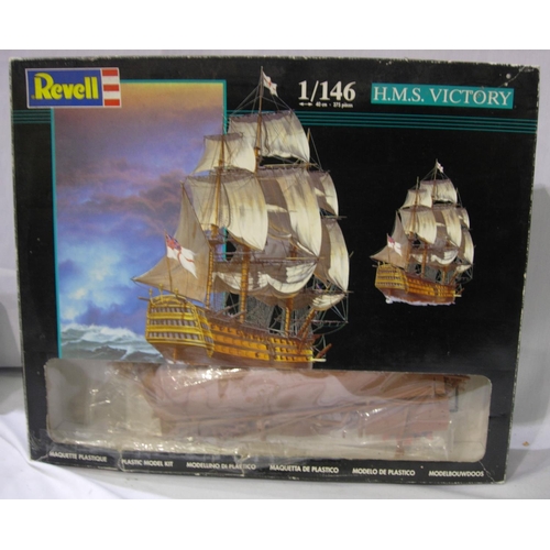 2172 - Revell 1/146 scale plastic kit, HMS Victory, L: 40 cm, appears complete, unchecked. P&P Group 1 (£14... 