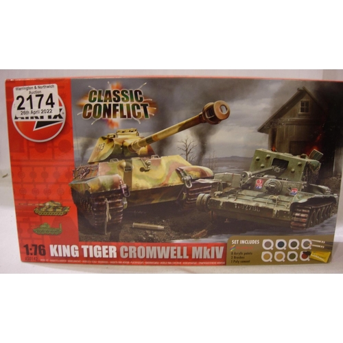 2174 - Airfix 1/72 scale military kit - Classic Conflict, King Tiger and Cromwell Tank with parts, glue, br... 