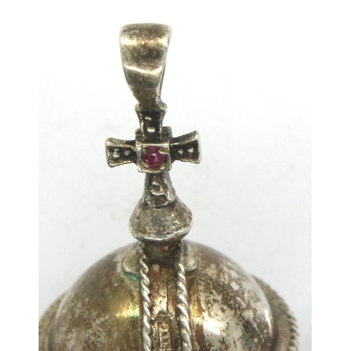 7 - Hallmarked silver orb pendant, H: 43 mm. P&P Group 1 (£14+VAT for the first lot and £1+VAT for subse... 