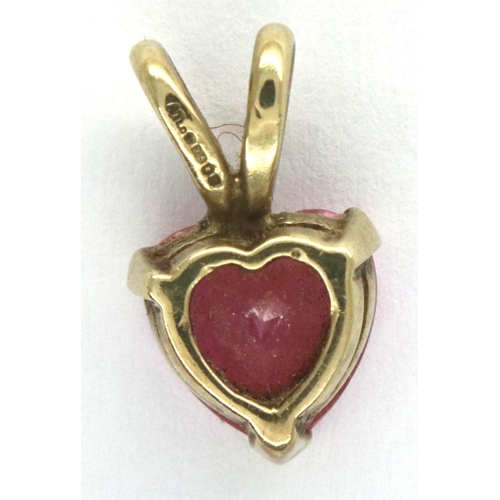 9 - 9ct gold pink sapphire heart pendant, H: 10 mm, 1.1g. P&P Group 1 (£14+VAT for the first lot and £1+... 