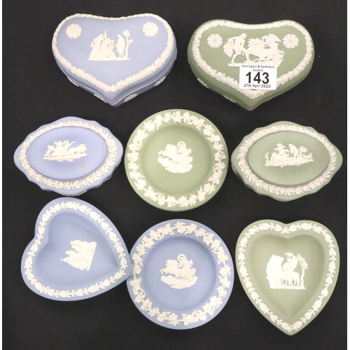 143 - Eight pieces of Wedgwood Jasperware in powder blue and sage green, to include lidded trinket pot. P&... 