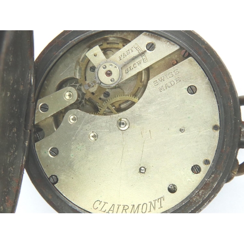 71 - Clairmont Swiss crown wind metal cased pocket watch with gold inset verso and a Service Army pocket ... 