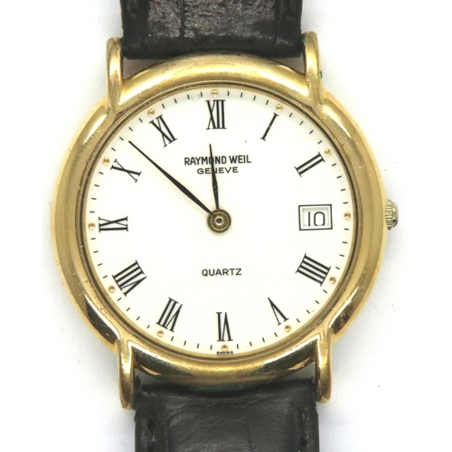 79 - Raymond Weil; gents quartz date 18ct gold plated wristwatch on a leather strap, requires battery. P&... 