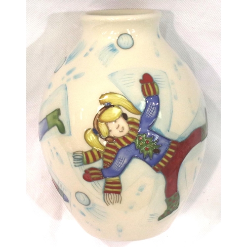 178 - Moorcroft vase in the Snow Angels pattern, H: 14 cm. No cracks, chips or visible restoration. P&P Gr... 