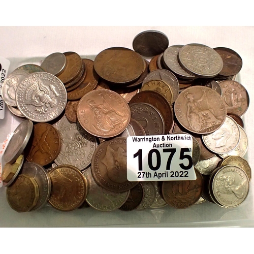 1075 - Quantity of mixed world coins. P&P Group 1 (£14+VAT for the first lot and £1+VAT for subsequent lots... 