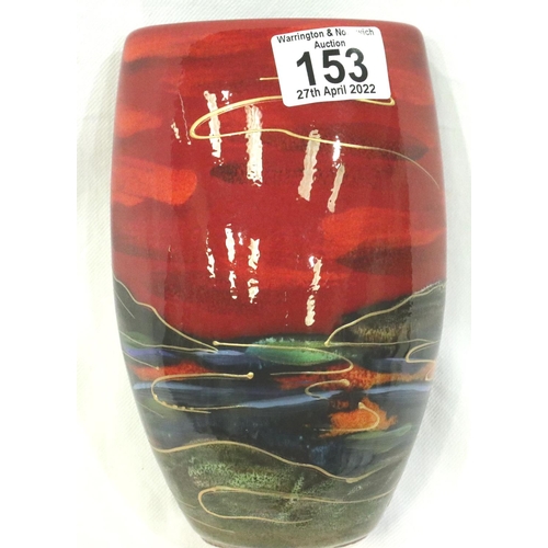 153 - Anita Harris vase in the Penguin pattern, signed in gold, H: 19 cm. No cracks, chips or visible rest... 