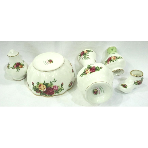 167 - Seven pieces of Royal Albert in the Old Country Roses pattern. P&P Group 3 (£25+VAT for the first lo... 