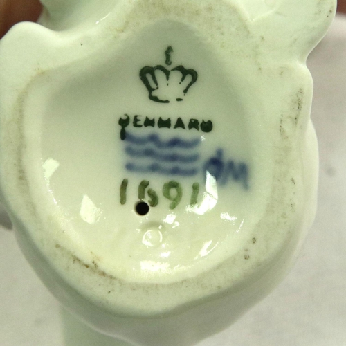 179 - Six Royal Copenhagen ceramic animals, largest H: 11 cm. P&P Group 2 (£18+VAT for the first lot and £... 