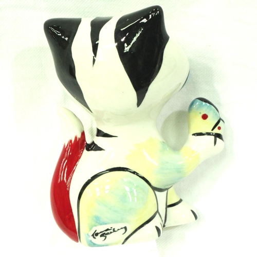 182 - Lorna Bailey cat, Butterfly, H: 13 cm. No cracks, chips or visible restoration. P&P Group 1 (£14+VAT... 