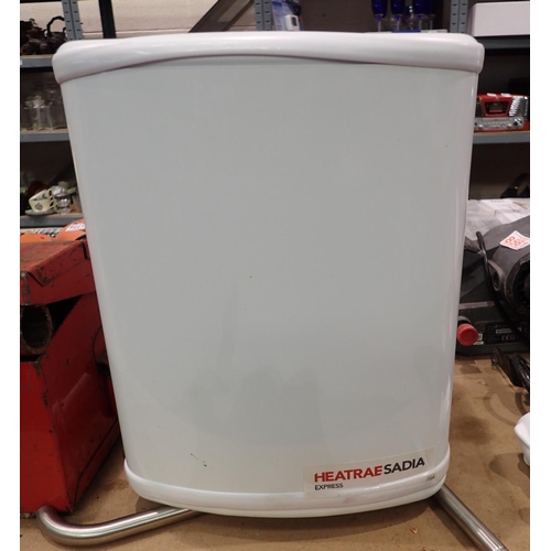 1751 - New boxed Aquarius 3kw water heater. Not available for in-house P&P, contact Paul O'Hea at Mailboxes... 