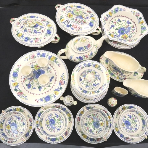 132 - Large quantity of Masons Regency pattern dinner and teaware. Postage on this item will be £40 + VAT ... 