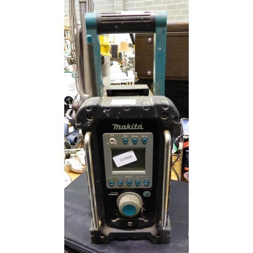 1691A - Makita battery radio. Not available for in-house P&P, contact Paul O'Hea at Mailboxes on 01925 65913... 