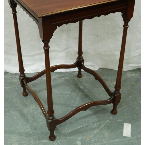 3100 - Early 20th century walnut lamp table, 45 x 45 x 66 cm H. Not available for in-house P&P, contact Pau... 