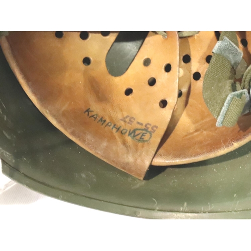 2116 - Vietnam War period American helmet with liner and chin strap. P&P Group 2 (£18+VAT for the first lot... 