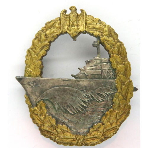 2225 - Mid War Kriegsmarine Destroyer badge, maker Schwein, Berlin. P&P Group 1 (£14+VAT for the first lot ... 