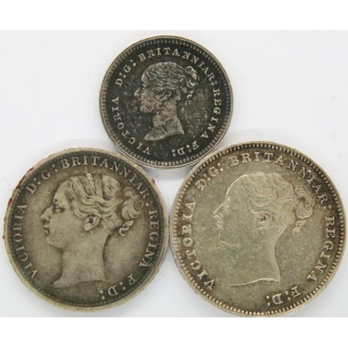 3096 - 1886 Maundy part set (3 coins) of Queen Victoria. P&P Group 1 (£14+VAT for the first lot and £1+VAT ... 