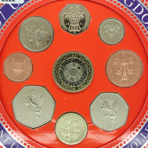 3166 - Royal Mint 1997 coin set. P&P Group 1 (£14+VAT for the first lot and £1+VAT for subsequent lots)