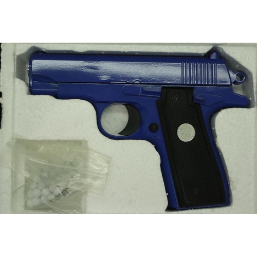 2009 - G2 airsoft pistol boxed. P&P Group 2 (£18+VAT for the first lot and £3+VAT for subsequent lots)