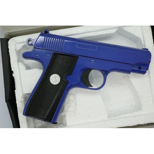 2009 - G2 airsoft pistol boxed. P&P Group 2 (£18+VAT for the first lot and £3+VAT for subsequent lots)