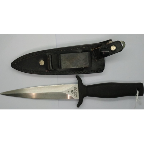 2025 - Gerber twin bladed sheath knife, blade L: 11 cm. P&P Group 2 (£18+VAT for the first lot and £3+VAT f... 