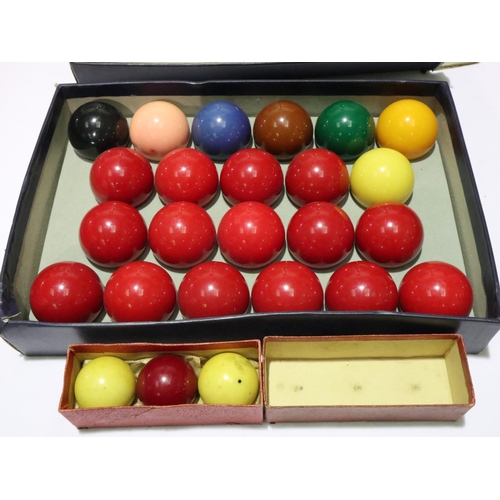 2078 - Steve Davis for Riley set of Tournament snooker balls, boxed, with three further billiard balls. P&P... 