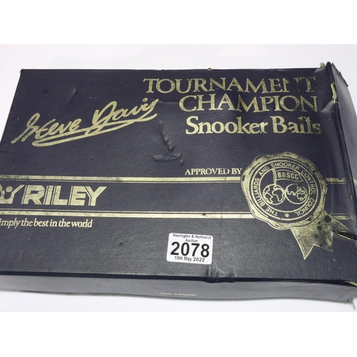 2078 - Steve Davis for Riley set of Tournament snooker balls, boxed, with three further billiard balls. P&P... 