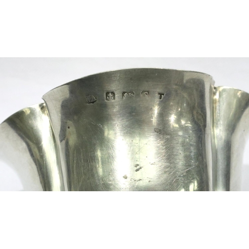 88 - Hallmarked silver fluted bowl, Birmingham assay 1905, D: 10 cm, 73g. P&P Group 1 (£14+VAT for the fi... 