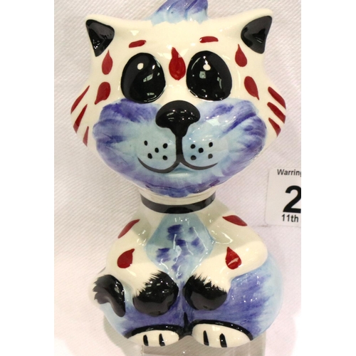 238 - Lorna Bailey cat, Tad, H: 13 cm. No cracks, chips or visible restoration. P&P Group 1 (£14+VAT for t... 