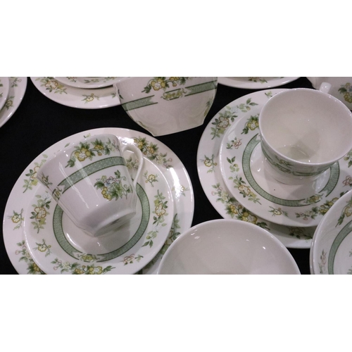 204 - Twelve piece dinner and tea set by Royal Doulton in the Tonkin pattern. P&P Group 3 (£25+VAT for the... 