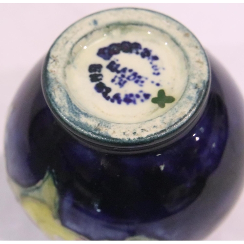 206 - Miniature Moorcroft bulbous vase in the Hibiscus pattern, H: 30 mm. No cracks, chips or visible rest... 