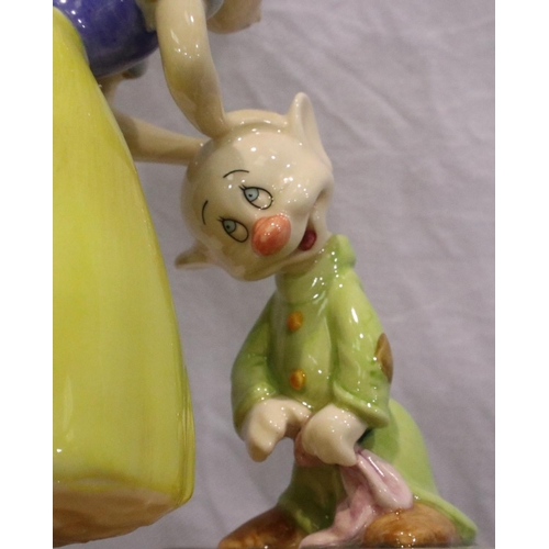 236 - Disney Showcase limited edition Royal Doulton figurine, Dopeys First Kiss, no 29/850, L: 18 cm. P&P ... 