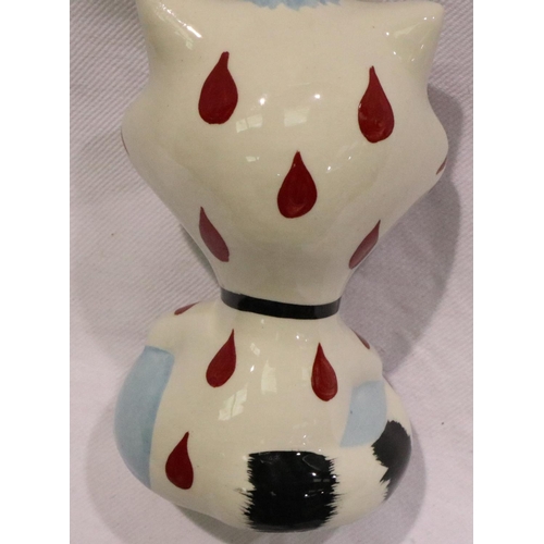 238 - Lorna Bailey cat, Tad, H: 13 cm. No cracks, chips or visible restoration. P&P Group 1 (£14+VAT for t... 