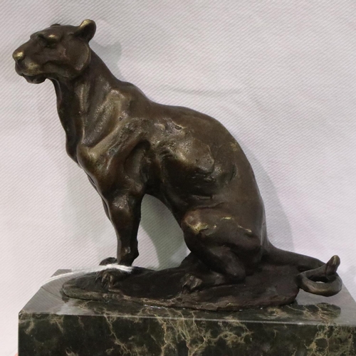 260 - Bronze Panther on marble base, signed, H: 18 cm. P&P Group 2 (£18+VAT for the first lot and £3+VAT f... 