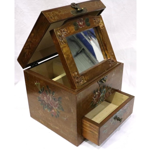 277 - Two wooden jewellery boxes, largest 30 x 22 x 12 cm H. P&P Group 3 (£25+VAT for the first lot and £5... 