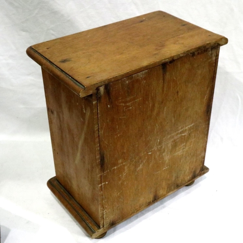 279 - Small chest of drawers and a carved wooden box. P&P Group 3 (£25+VAT for the first lot and £5+VAT fo... 