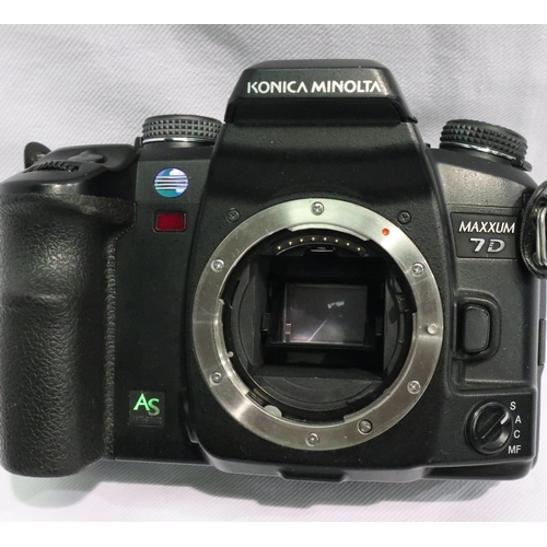 297 - Konica Minolta Maxxum/7D digital camera, Minolta AF 28mm, 50mm and 70-210mm lenses, charger, two bat... 