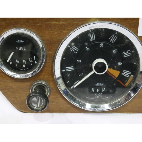 316 - Car dashboard with Jaeger dials. P&P Group 2 (£18+VAT for the first lot and £3+VAT for subsequent lo... 