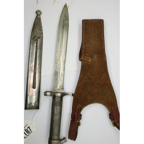 2187 - Swedish Ejab 1896 Mauser bayonet with channelled blade, steel engine turned, grip handle and steel s... 