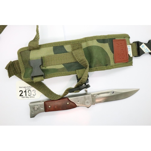 2193 - AK47 Soviet mini bayonet, blade L: 10 cm, with canvas carrier. P&P Group 2 (£18+VAT for the first lo... 