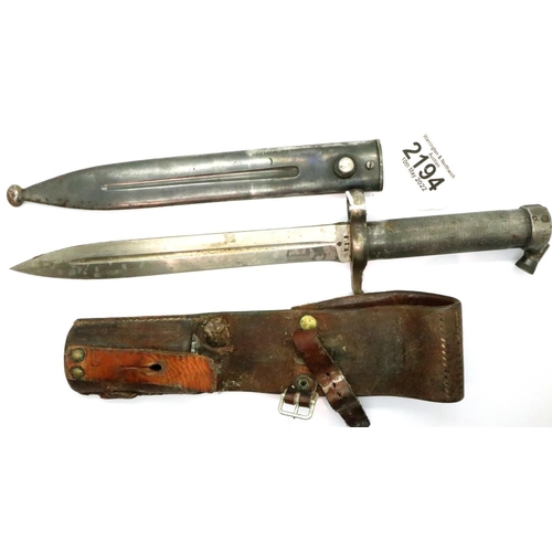 2194 - Swedish Ejab 1896 Mauser bayonet with channelled blade, steel engine turned, grip handle and steel s... 