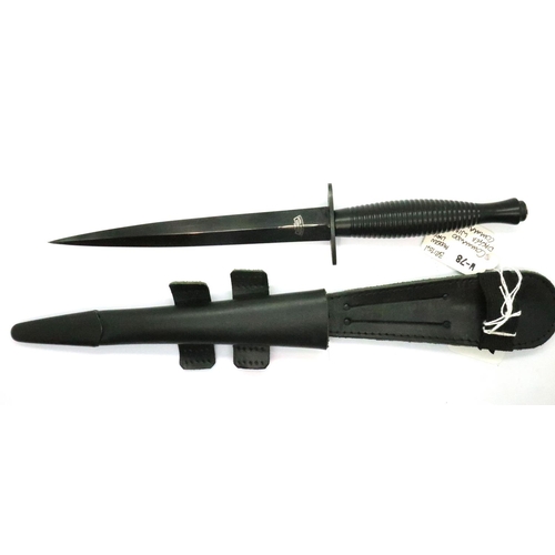 2195 - Modern Commando dagger with etched blade to the Royal Marines Commandos. P&P Group 1 (£14+VAT for th... 