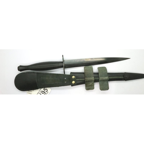 2195 - Modern Commando dagger with etched blade to the Royal Marines Commandos. P&P Group 1 (£14+VAT for th... 