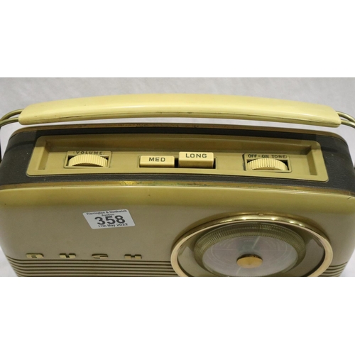 358 - Bush TR82B radio. P&P Group 3 (£25+VAT for the first lot and £5+VAT for subsequent lots)